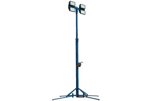 600W Portable Light Tower - (4) 150W LED Lights - 120-277V AC - Extends to 14&#039;