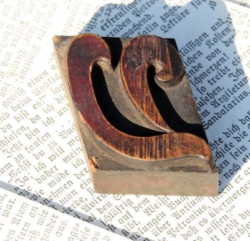 V fancy letter old wooden letterpress printing block wood type Art Nouveau ABC