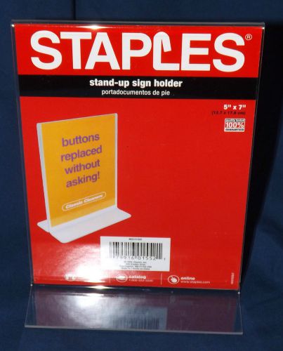 NEW Staples Stand-Up Double-Sided Sign Holder Clear Plastic 5&#034; x 7&#034;