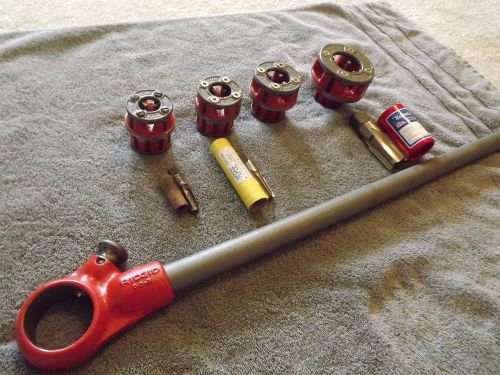 Ridgid ratchet plumbing pipe threader set w/ taps 00-r 1/4&#034; to 1&#034; usa tools for sale