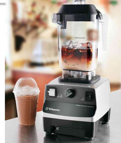 Vitamix Drink Machine Advance 5086 6-Speeds  Blender 32-oz,120V  Grey *NEW