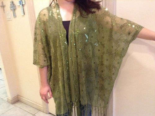 KIRKS FOLLY  GREEN  SEQUIN WRAP ONE SIZE  FITS ALL NEW With Tag