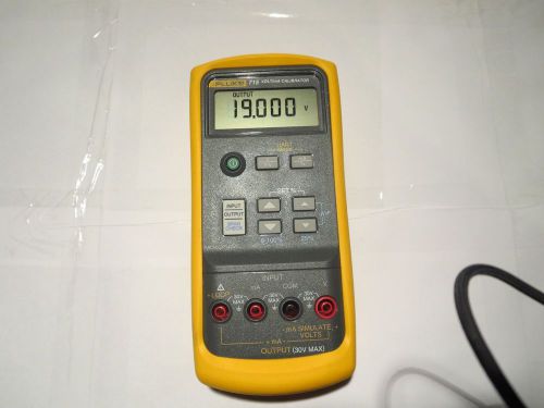 Fluke 715 Volt/mA calibrator