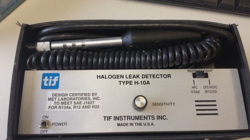 TIF H-10A Halogen Leak Detector  AC Pump Style w/ Case