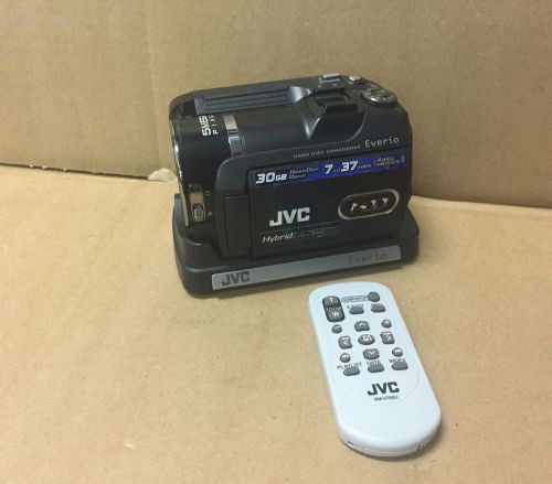 JVC Everio GZ-MG555U 30GB Hybrid Camera with Dock, Remote