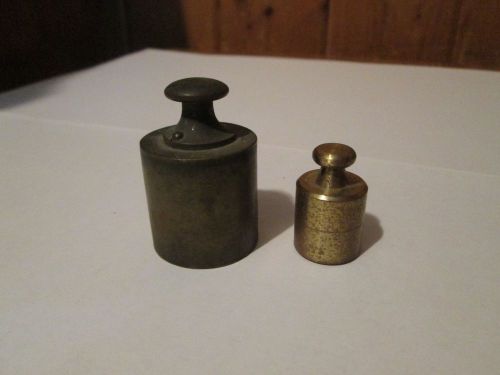 VINTAGE BRASS 2 PIECE SCALE WEIGHTS 50 AND 200 GRAMMES/GRAMS