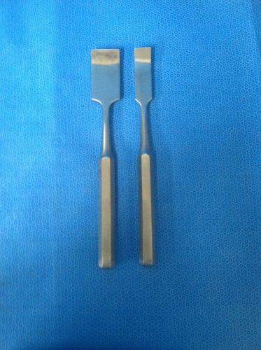 Lot Of 2 Curved Osteotomes. 1-1/4&#034;, 3/4&#034;