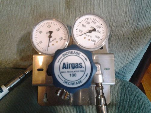 AIRGAS High Purity regulator y12244d350qmb1