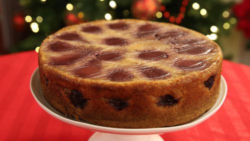 RECIPE Mulled wine pear and sticky ginger cake