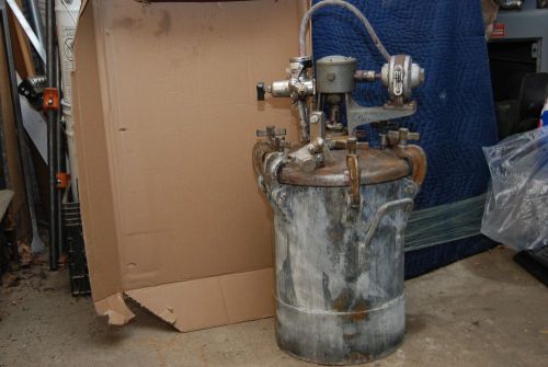 Binks 5 Gallon Paint Pressure Pot With Agitator - Free Shipping