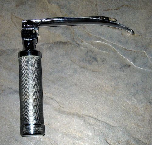 Vintage Welch Allyn Medium Laryngoscope Lighted W/ Cranwall 2 Sun Med 5.5 Blade
