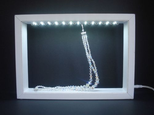 LED Lit Lighted Illuminated Jewelry Bracelet Display Case WHITE Frame Shadow Box