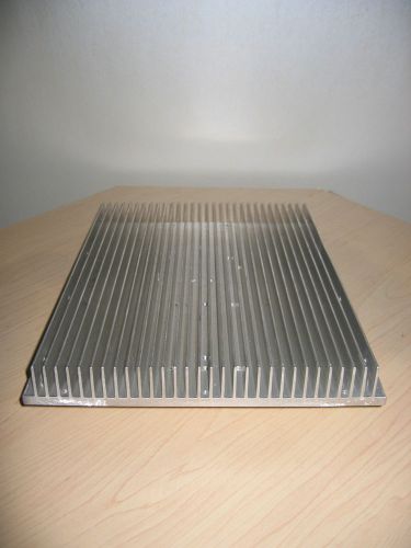 LARGE  Extruded Aluminum Heatsink  12&#034;L x 9 7/8&#034;W x1 1/4&#034;H Amplifier?