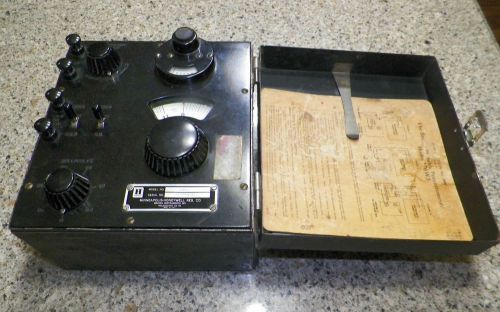 Vintage Honeywell Brown Portable Potentiometer Model 126W4