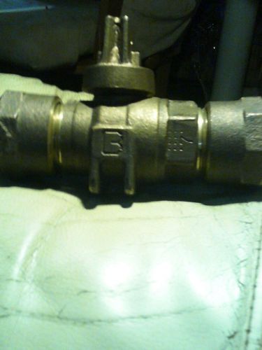 1 1/4&#034;-1 1/2&#034; curb stop cambridge ball valves,bronze and compression fittings for sale