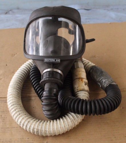 Neoterik 2131 supplied air respirator full face mask Good shape FREE SHIP