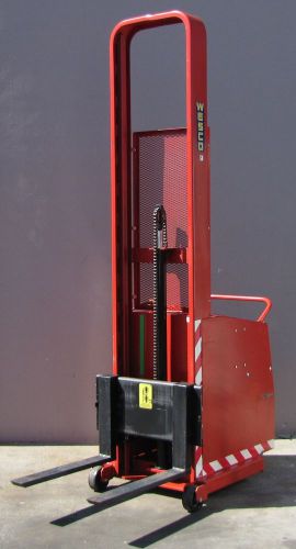 Wesco pcbfl-76-25 walk behind fork lift truck 1000 lbs capacity for sale
