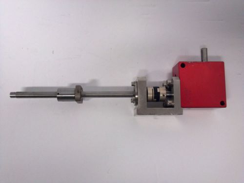 1:1 Right Angle Gear Box with precision 8mm linear screw 150mm long