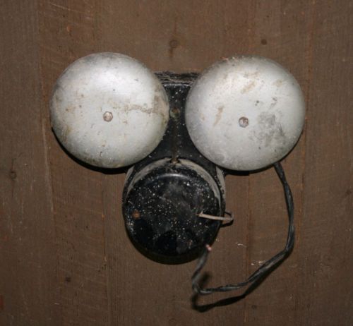 Vintage outdoor/indoor remote electric phone/alarm bell loud ringer works great! for sale