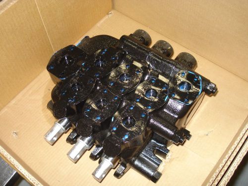 New eaton 3 section control valve for sale