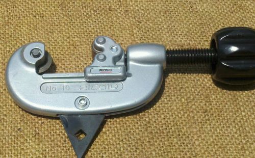 RIDGID No 10 ALUMINUM BODY PIPE CUTTER 1/8&#034; To 1&#034; TUBING &amp; CONDUIT TAKE A L@@K