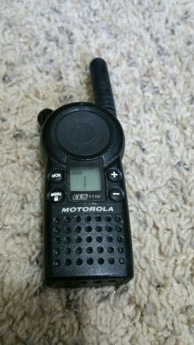 Motorola CLS1110 5-Mile 1-Channel UHF 2-Way Radio