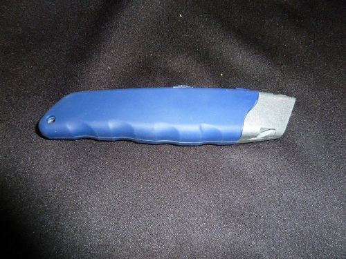 Soft grip utility knife - easy reload - 5 blades included - free 1469 for sale
