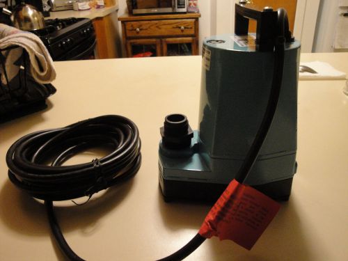 Little giant submersible pump for sale