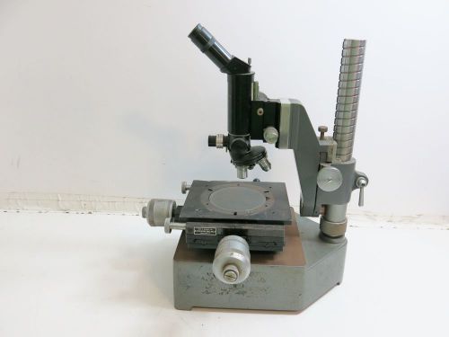 LEITZ / OPTO-METRIC TOOMAKERS HEAVY DUTY MICROSCOPE WITH OBJECTIVES AND SLIDE