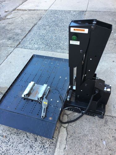 FREEDOM TRACKER INSIDE WHEELCHAIR LIFT GET IT THIS WEEK FOR A GOOD PRICE