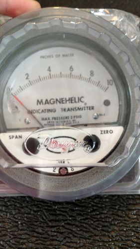 Dwyer Series 605-11 Magnehelic Differential Pressure Indicating Transmitter