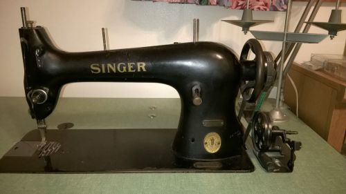 Singer Industrial Sewing Machine With Table and Motor Model 31-15 +Extras