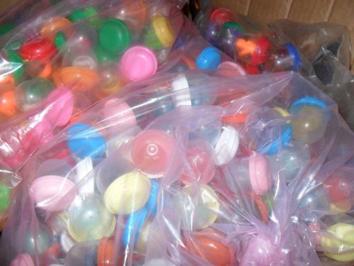 1000 1&#034; VENDING CAPSULES FILLED FOR PARTY GAMES MACHINES MIXED LOT