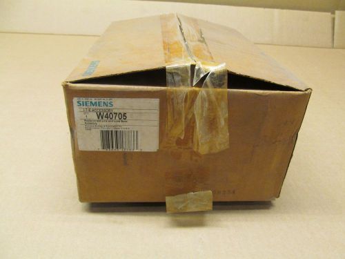 NIB I-T-E ITE SIEMENS W40705 REPLACEMENT LINE AND LOAD BASE 200 AMP 240V 200A