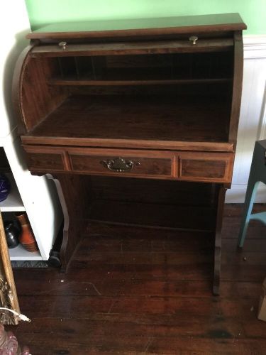 DMI Furniture  Gorgeous  Home Or Office Desk Very Rare  - DMI