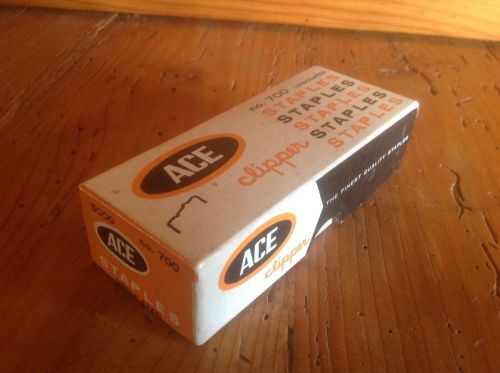 VTG 1/2 BOX NO 700 ACE-CLIPPER-UNDULATED STAPLES-FOR ACE CLIPPER 702 &amp; SCOUT 202