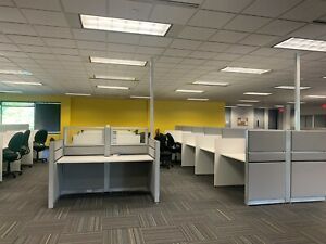 Used office cubicles furniture - very professional