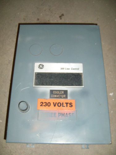 GE General Electric 300 Line Control Enclosed Starter CR306X190M