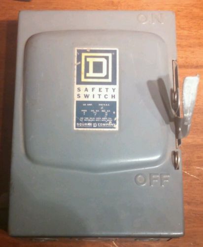 SQUARE D SAFETY SWITCH D 322N ENCLOSURE INDOOR 60AMP WITH 3 FUSETRON FRN60 FUSES