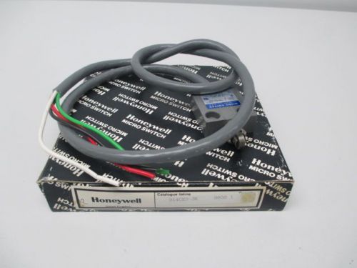 NEW HONEYWELL 914CE3-3K MICRO LIMIT SWITCH 250V-AC 1/10HP 5A D245438