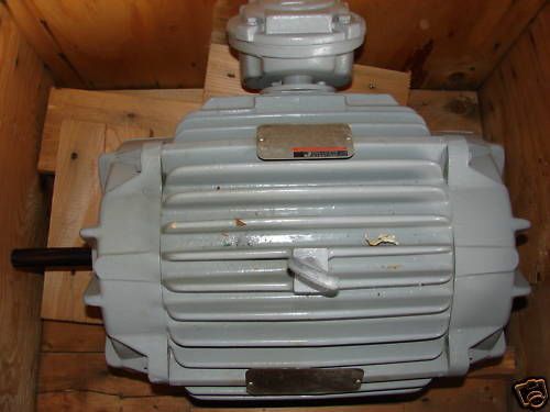 LARGE NAVY RELIANCE SUBMERSIBLE AC MOTOR # 87205GP2 NOS