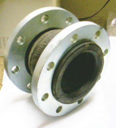Rubber expansion joint with flanged ends for sale