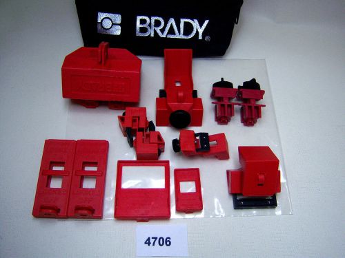 (4706) Nice Set of 12 Brady Lockouts in Bag