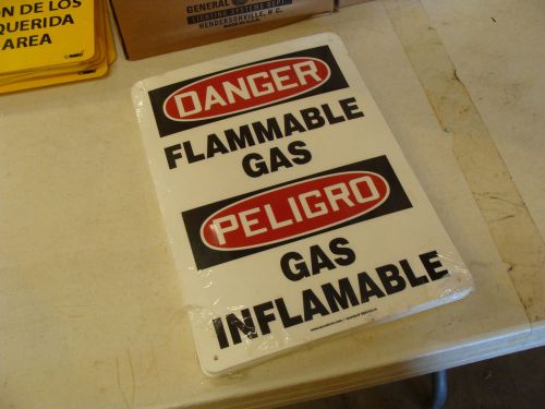 Accuform msch114 danger flammable gas bilinagual 10&#034; x 14&#034; new 1 lot of 10 signs for sale