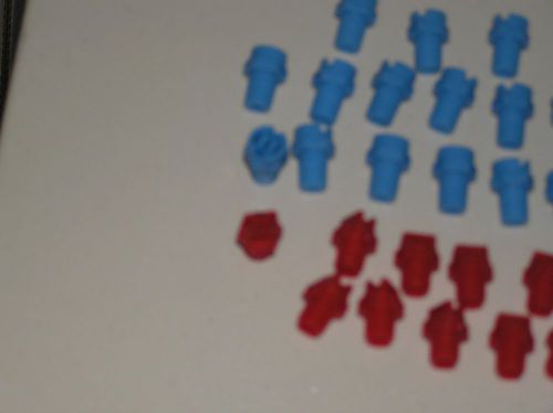 Spray nozzles Blue and Red lot of 25