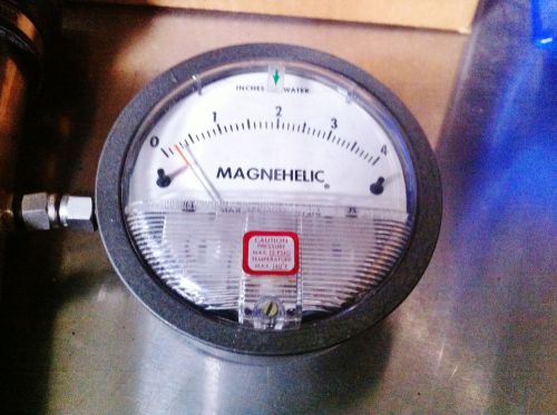 Dwyer magnahelic differential pressure gauge - model 2004, range 0-4.0&#034;, 4&#034; dial for sale