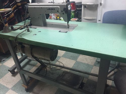 Juki DDL - 5550 Industrial Sewing Machine with Chair