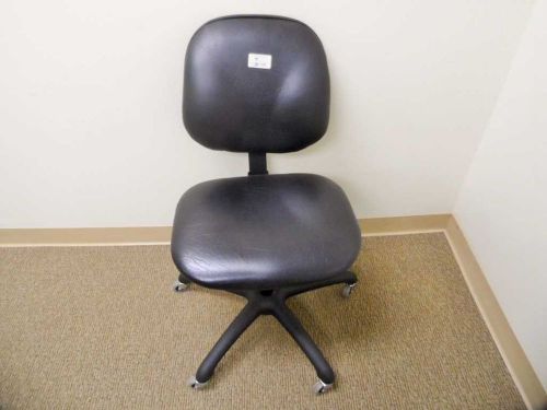 VWR Black Lab Chair VDLC-M