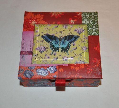 Mandarin Glass Top Loose Notes 250 Sheets w/ Butterfly on the cover and pages