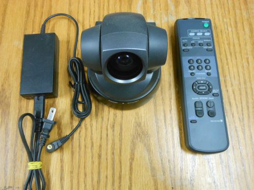 SONY EVI-D100 Pan Tilt Zoom Color Video Camera NTSC With Power Supply AND Remote